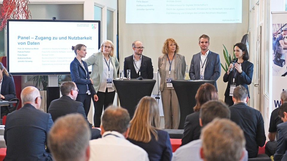 Veranstaltung zum Thema Betiligung zur Digitalstrategie NRW